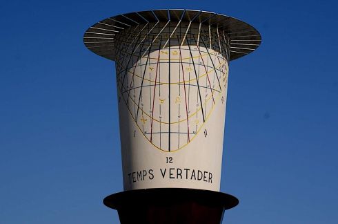 A55 Fig-13b Reloj -de sombrero filtrante de Rafael Soler