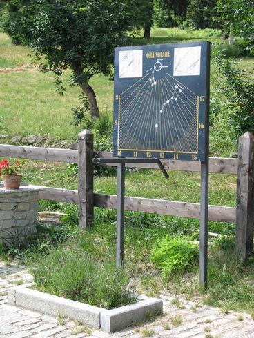 IT_PIA Usseaux-Balboutet-019-01 Reloj meridional en aluminio