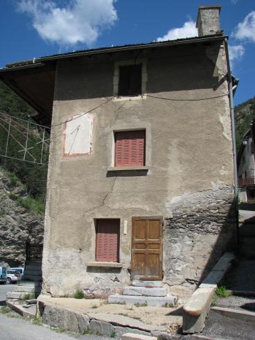 FR_PRO-A-C_05 Queyras_Château-Ville-Vieille-005-01 Château-Queyras-Deteriorado