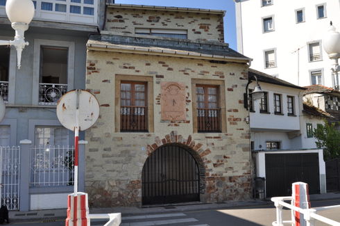 ES_AST_AST Valdés-001-04 Luarca, calle-barrio-pescaderia-19