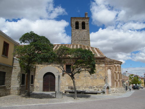 ES_CYL_SEG Zarzuela-del-Monte-001-01 iglesia de San-Vicente-Mártir-1
