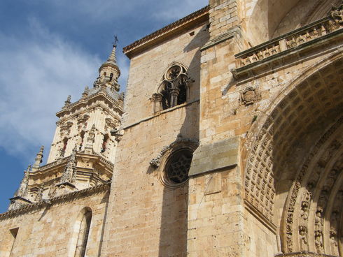 ES_CYL_SOR Burgo-de-Osma-001-06 Catedral de la Asunción