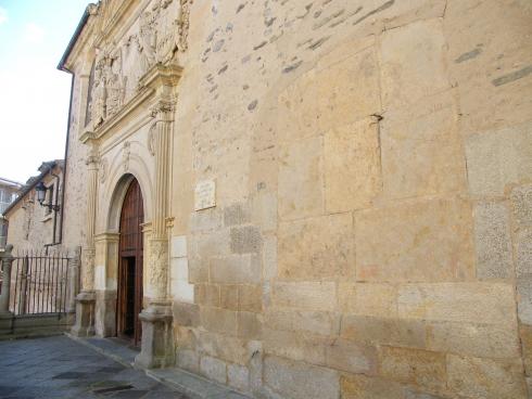 ES_CYL_SAL Alba-de-Tormes-002-03 iglesia de la Anunciación de Ntra. Señora