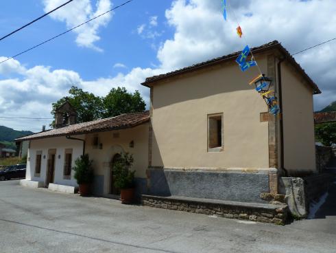 ES_AST_AST Cabrales-002-02 Arenas de Cabrales,  Capilla de San Juan