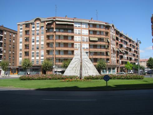 ES_RIO_RIO Logroño-002-01 Rotonda-Duque-de-Nájera