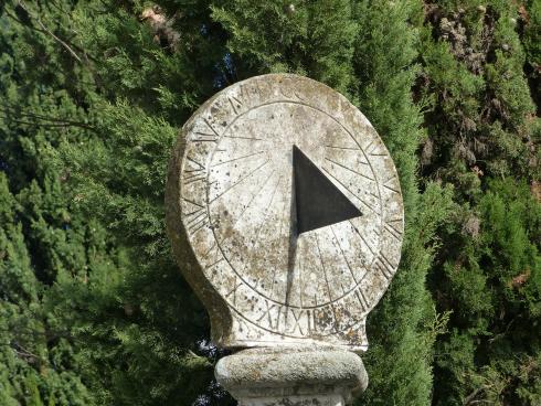 PT_SUR_EVO Évora-001-02 iglesia de San Miguel patio