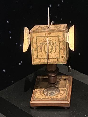 ES_MAD_MAD Alcobendas-012-02 Museo Nac. CYT reloj cúbico