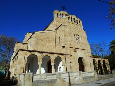 ES_AST_AST Gijón-007-01 Somió, iglesia de San Julián
