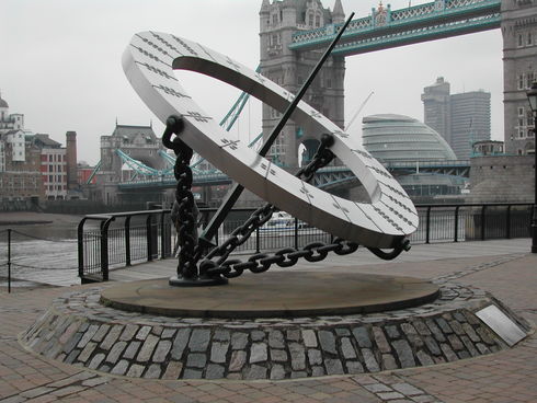 London 010-01 St. Katherine's Dock