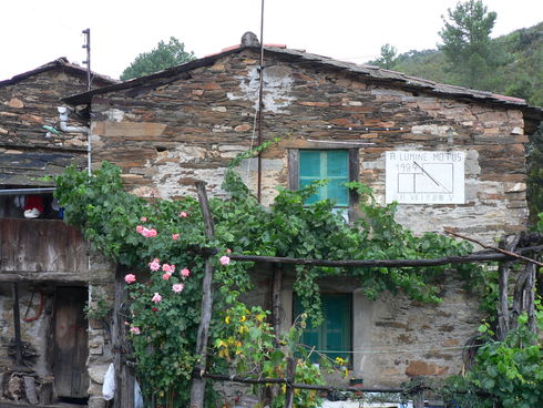 ES_CYL_ZAM Figueruela-de-Arriba-004-04 Flechas